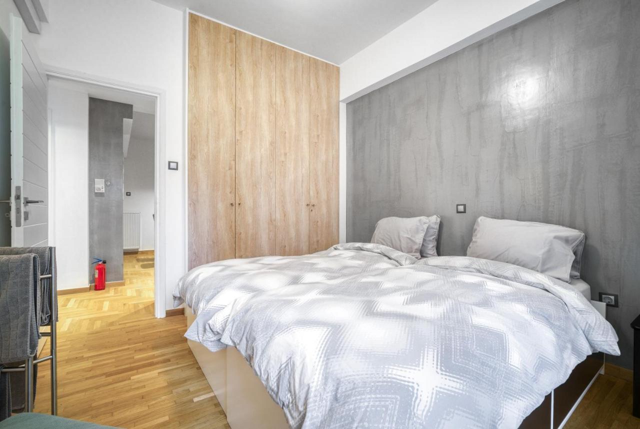 Delightful Stylish Two Bedroom Condo In Hip Area Of Central Atena Exterior foto