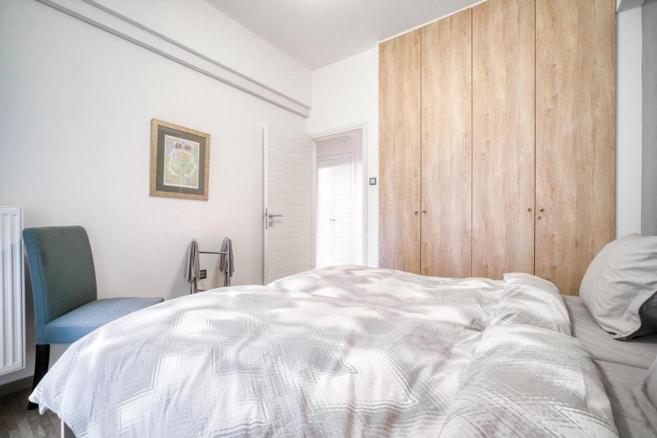 Delightful Stylish Two Bedroom Condo In Hip Area Of Central Atena Exterior foto