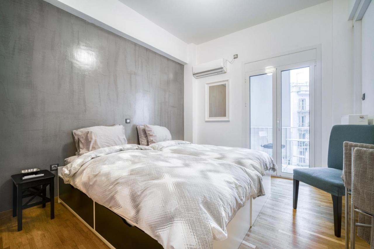 Delightful Stylish Two Bedroom Condo In Hip Area Of Central Atena Exterior foto