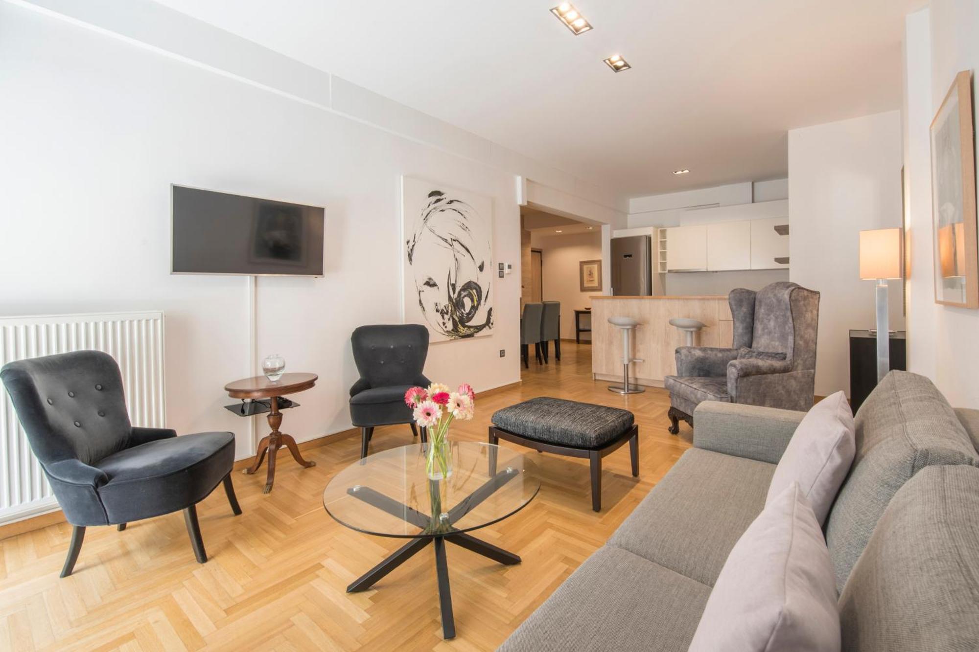 Delightful Stylish Two Bedroom Condo In Hip Area Of Central Atena Exterior foto