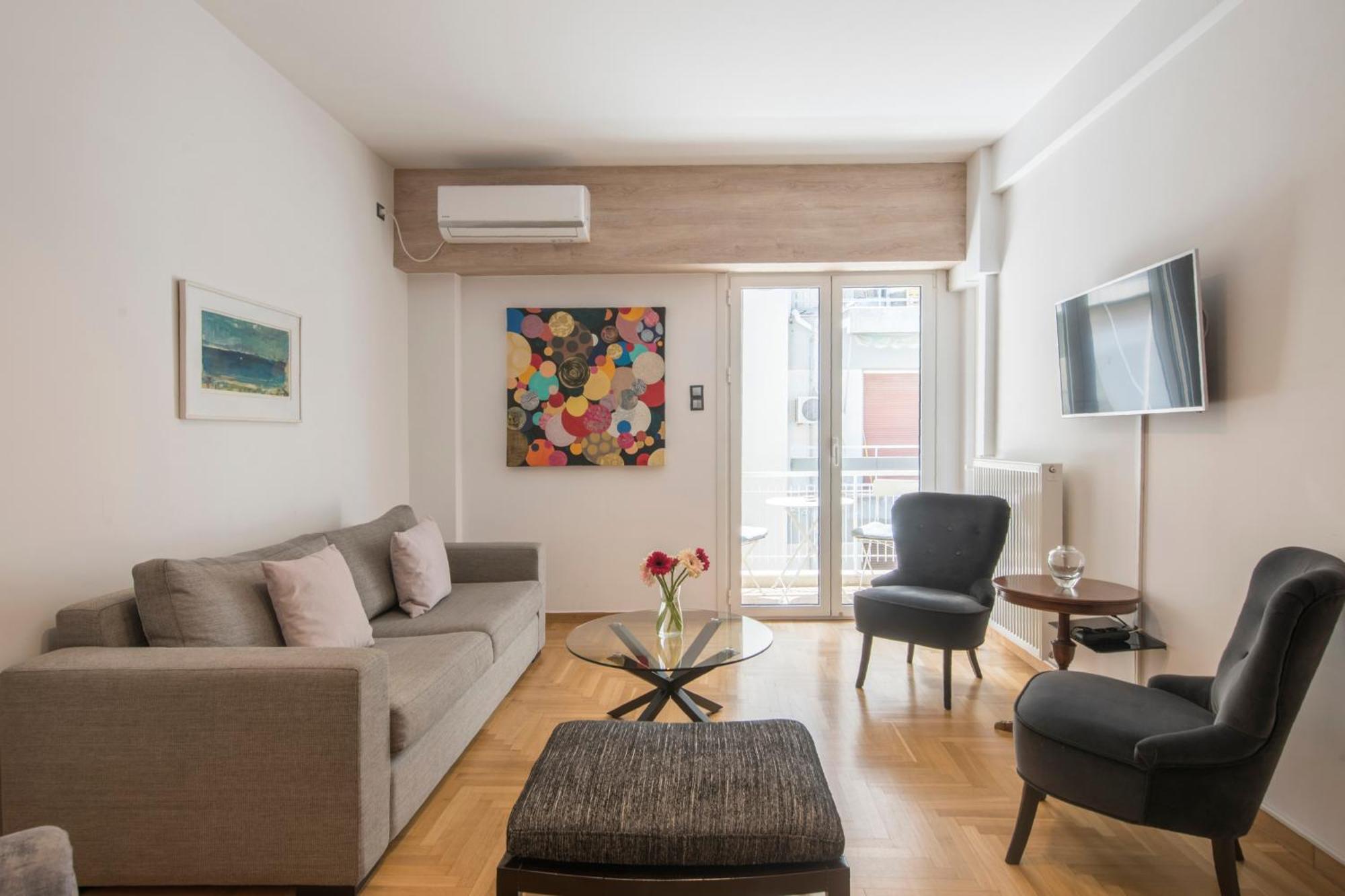 Delightful Stylish Two Bedroom Condo In Hip Area Of Central Atena Exterior foto