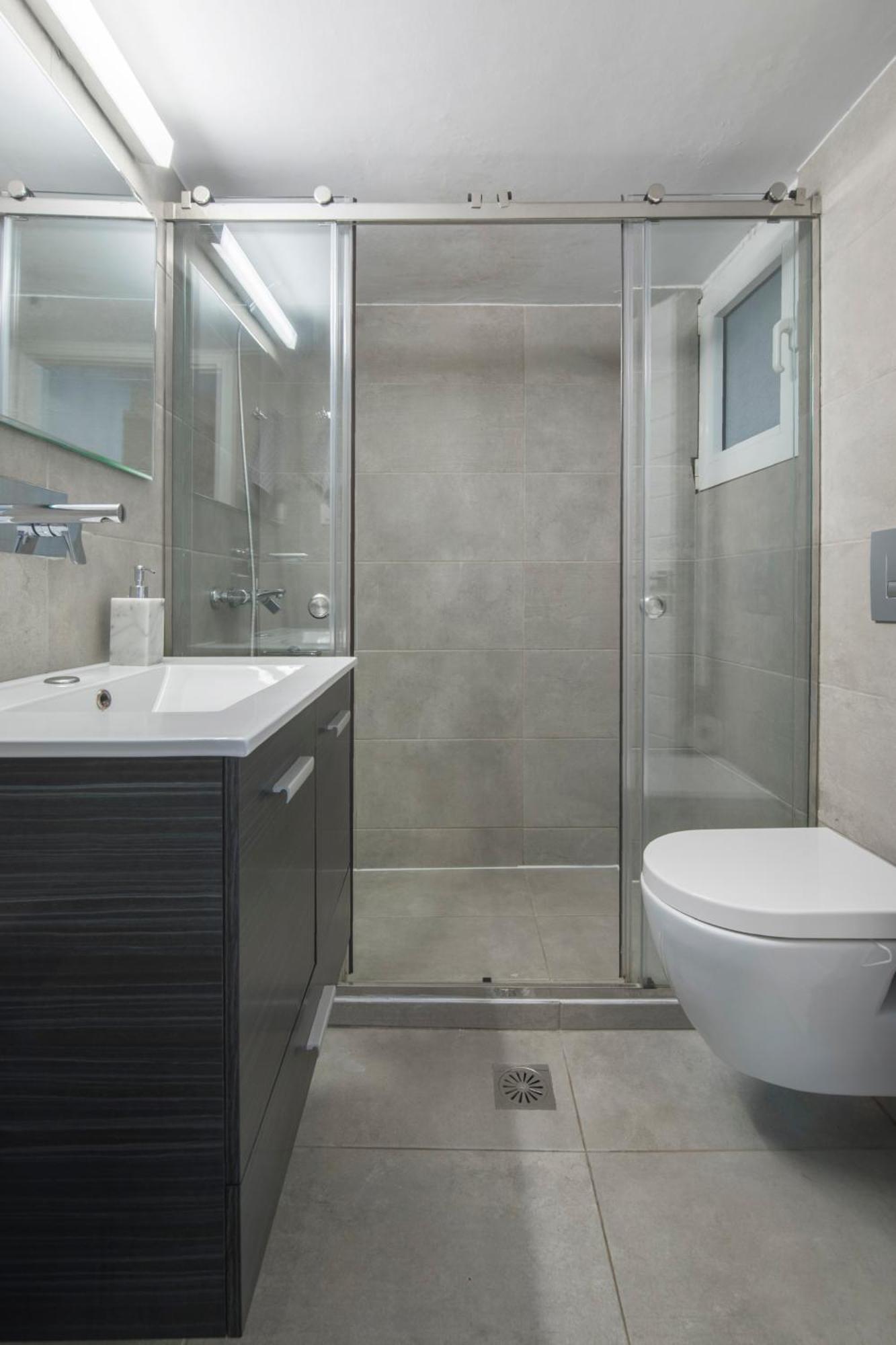Delightful Stylish Two Bedroom Condo In Hip Area Of Central Atena Exterior foto